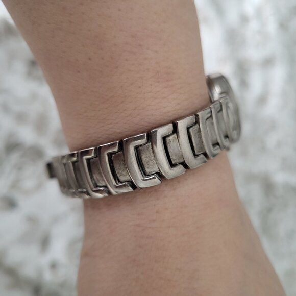 Carriage By Timex Women's Watch Silver Tone Blue Dial Bracelet Band - Picture 5 of 7